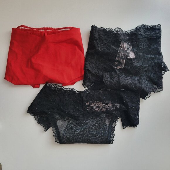 Victoria's Secret Lace Cheeky & Hipster Panties & Thong Lot of 3 Red & Black NWT - Picture 2 of 8
